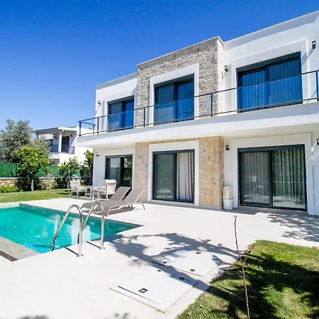Casa Luz Willa *